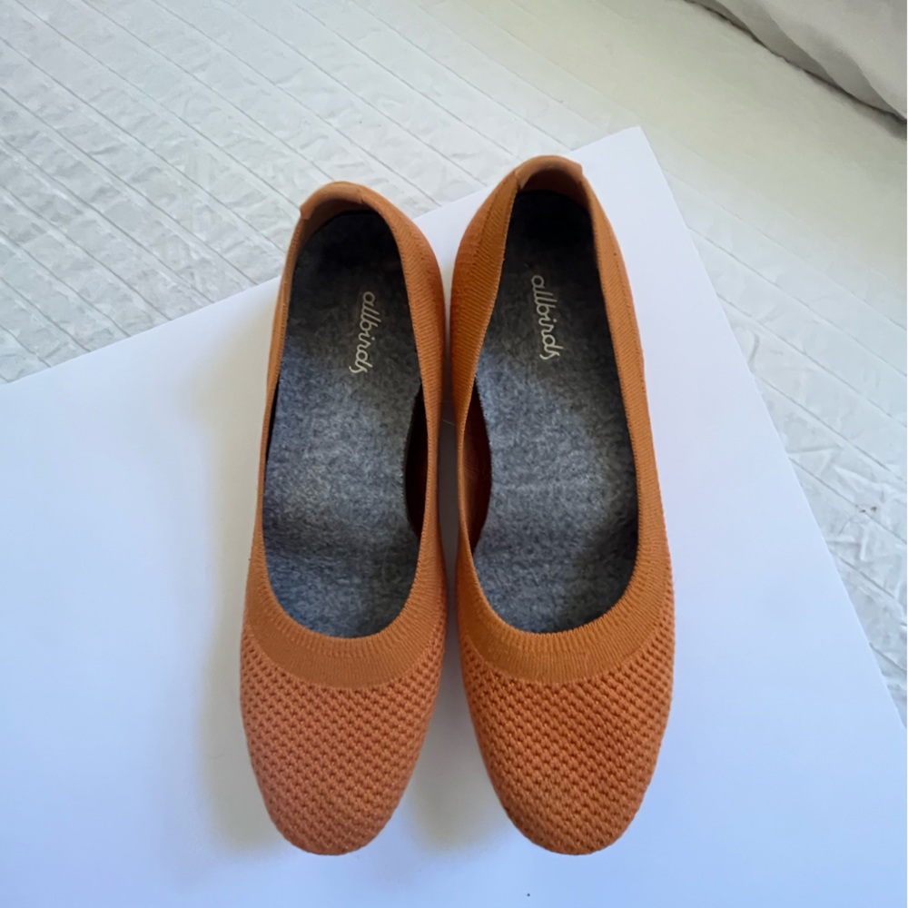 Allbirds Tree Breeze wool flats in Carrot color, women's size 7